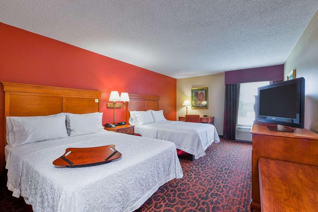 Hampton Inn Marion Room photo